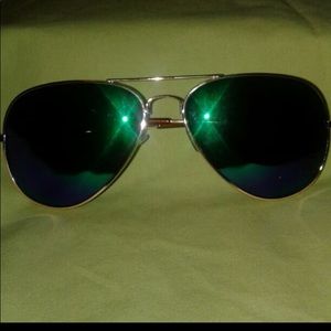 Aviator sunglasses